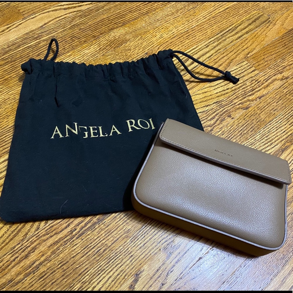 Angela Roi Hamilton Mini Chain in Mud Beige